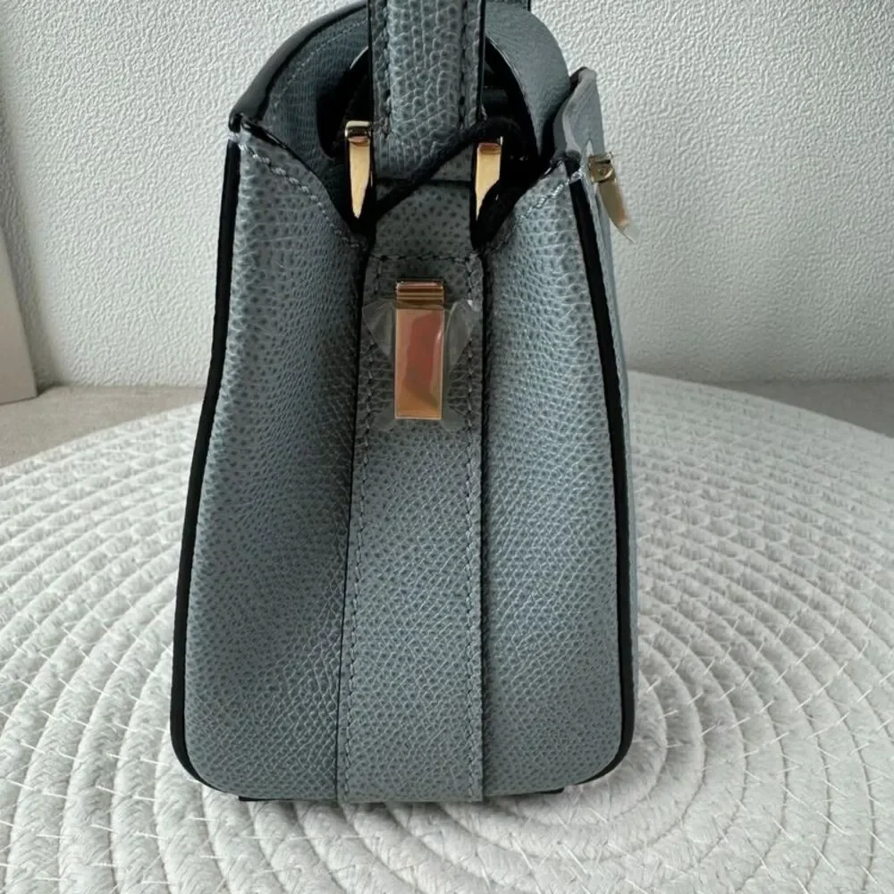 Louis Vuitton Women Pre-Loved Bag Brand New Condition